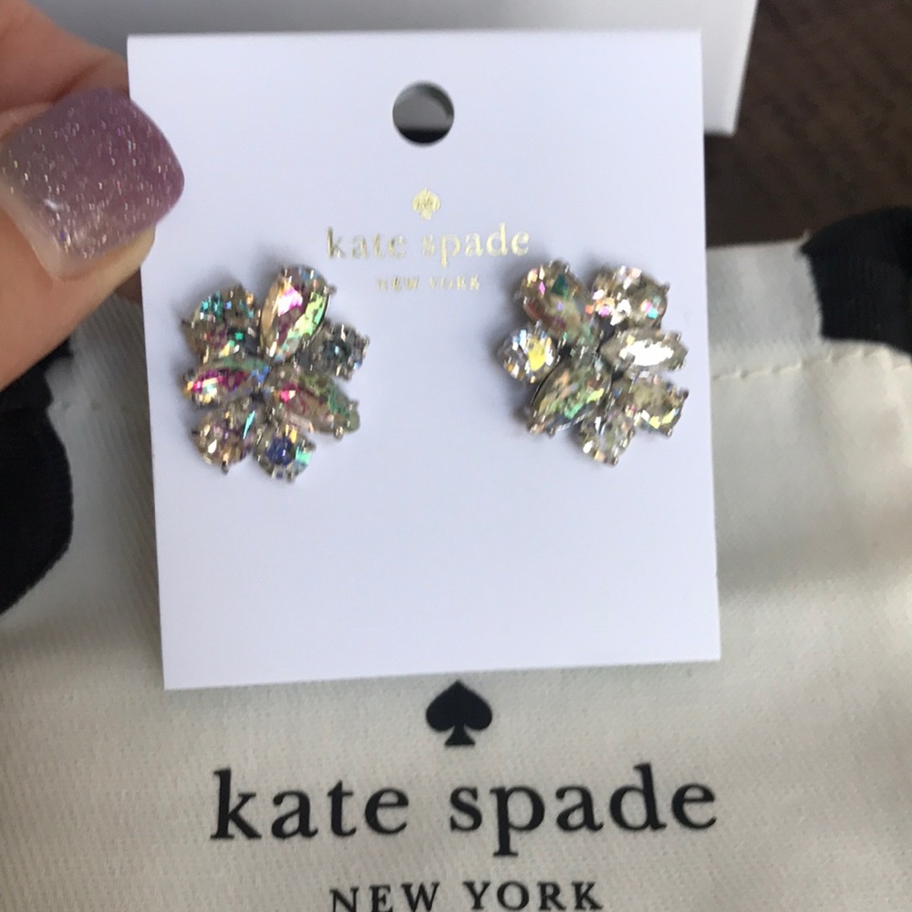 ♠️Kate Spade Cluster Stud Earrings♠️ - Picture 4 of 6